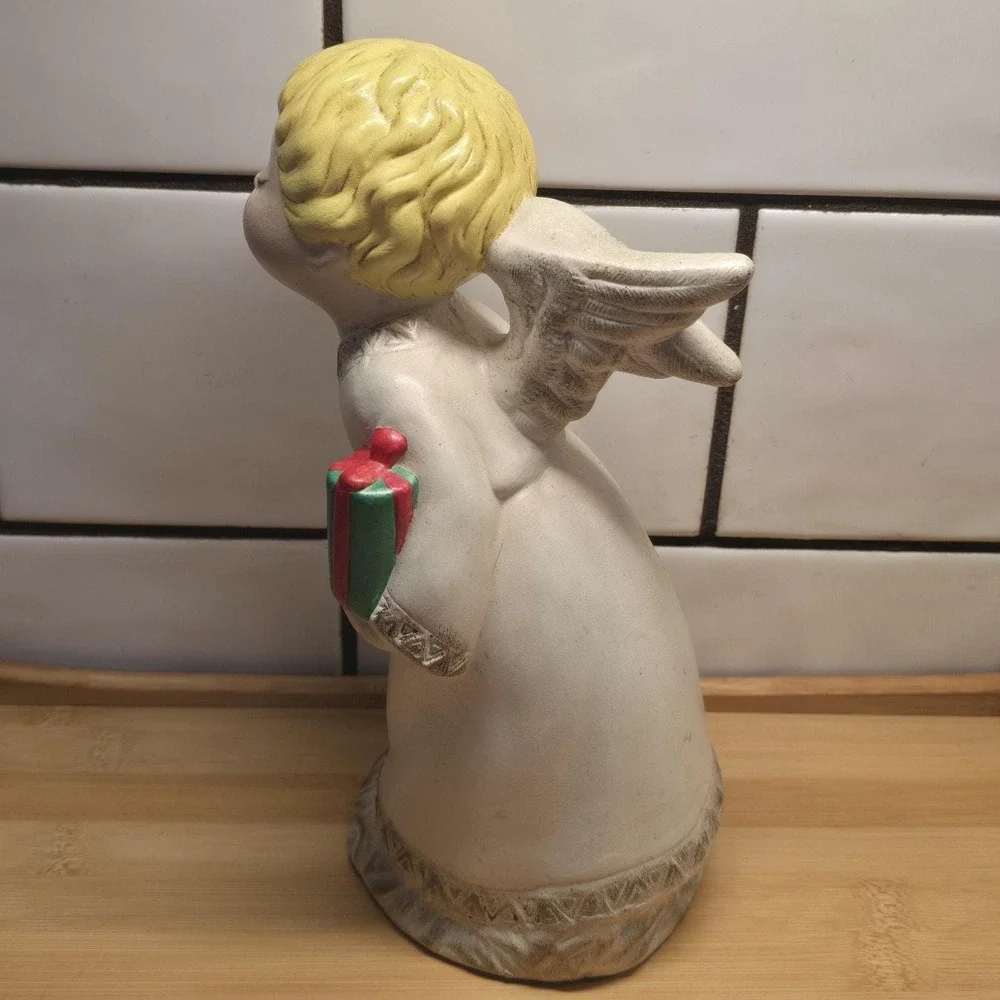 Vintage 1960s Christmas Kissing Blonde Angel Present Gift Figurine‎ Decor 8